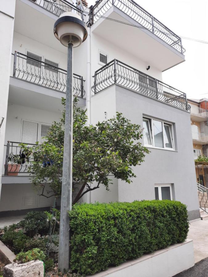 Apartments Rose Loboja Makarska Exterior foto