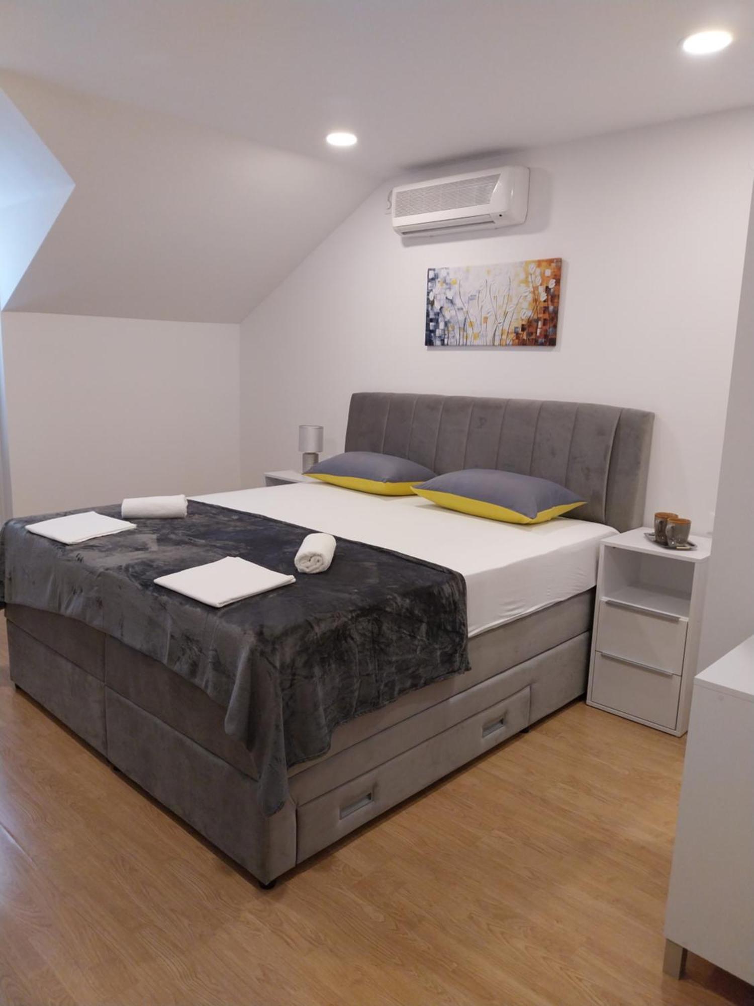 Apartments Rose Loboja Makarska Exterior foto