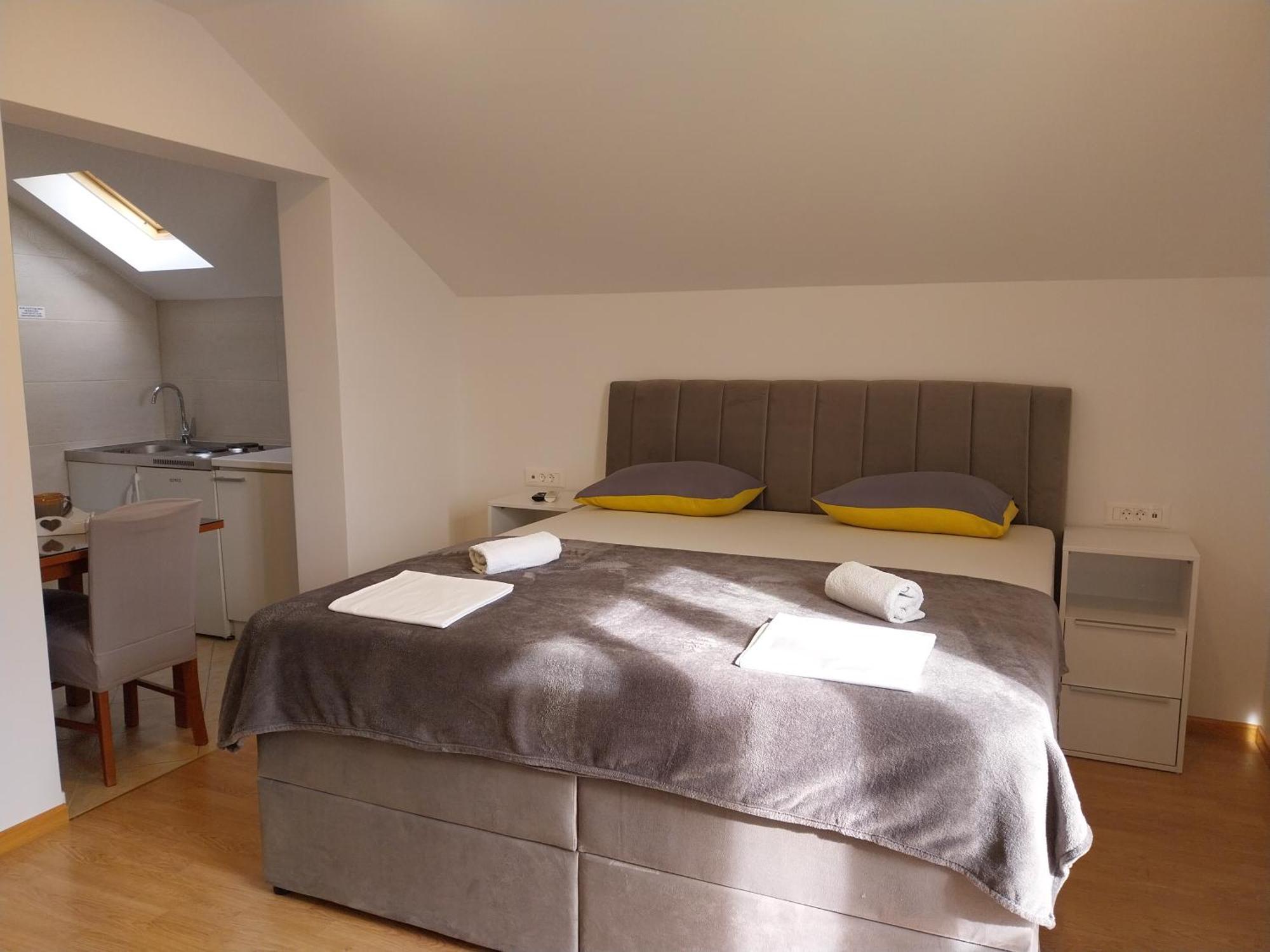 Apartments Rose Loboja Makarska Exterior foto