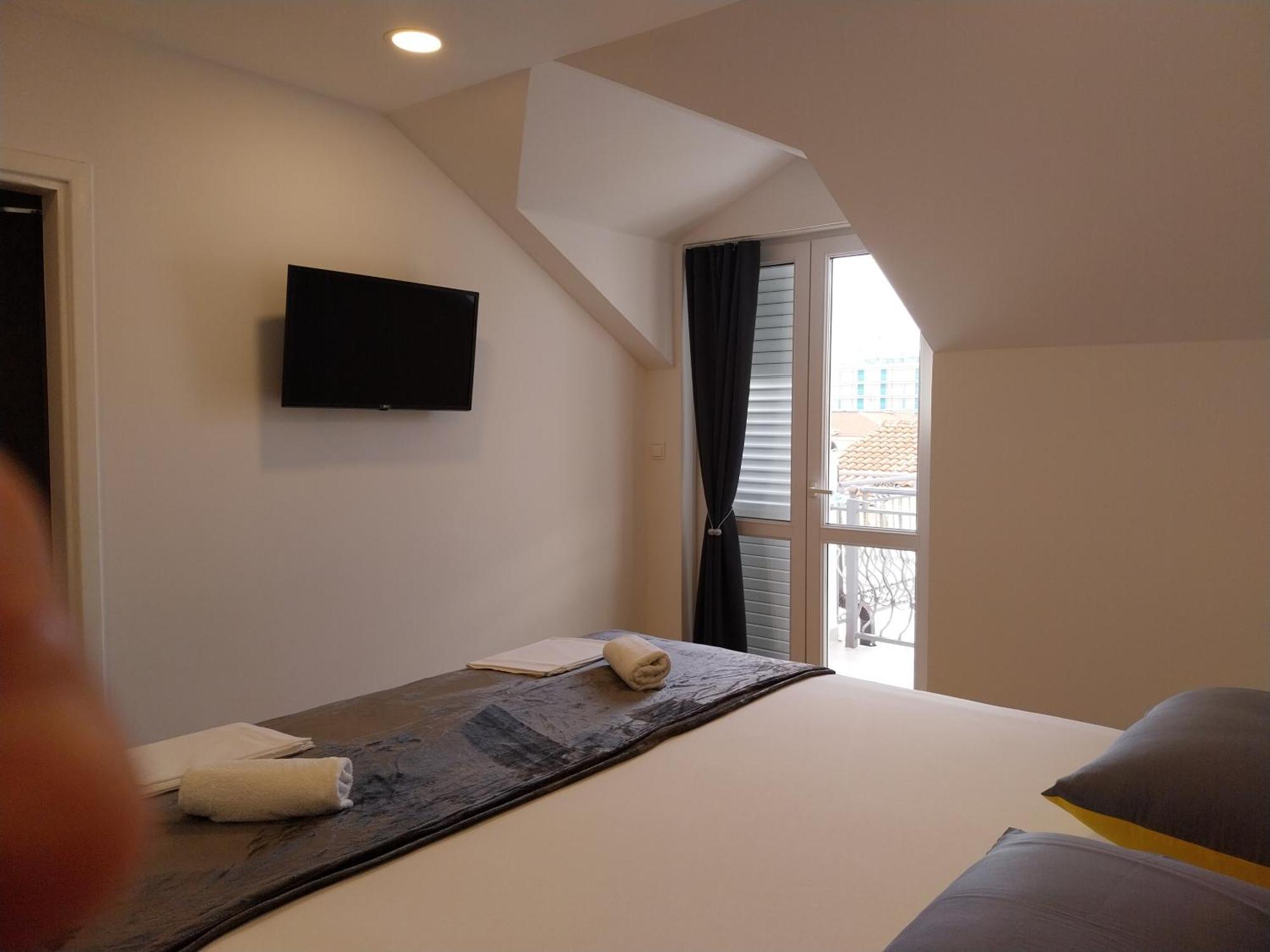 Apartments Rose Loboja Makarska Exterior foto